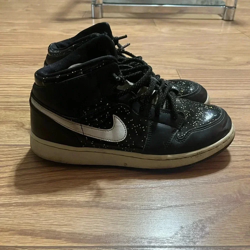 Nike Air Jordan 1 Glitter Black Sneakers 6.5 Y